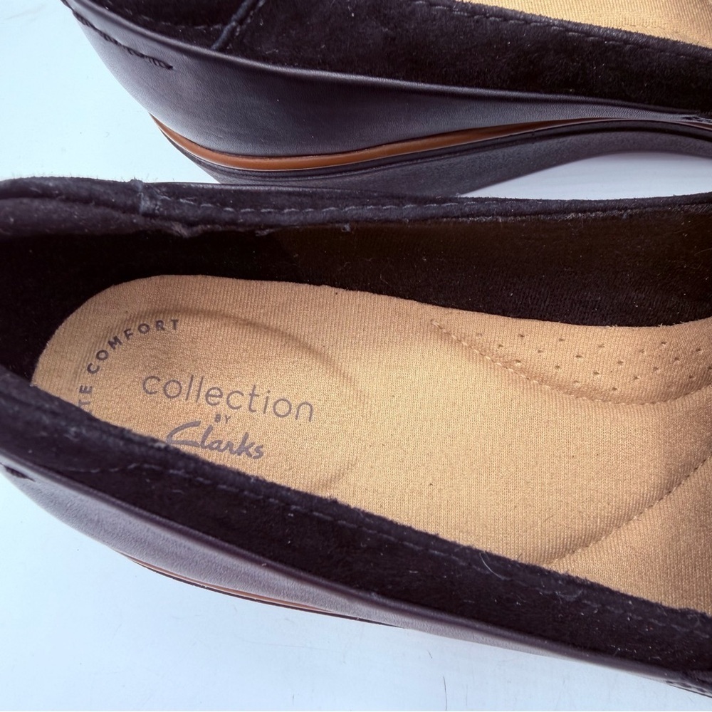 Clarks Black Suede Wedge Loafers with Tan Accent - Picture 4 of 7
